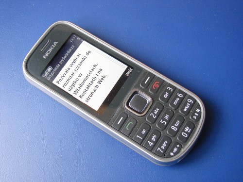 Test Nokia 3720 Classic - pozwala wybrać wielkość czcionki