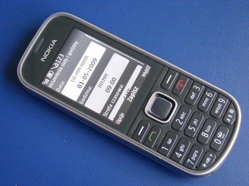 Test Nokia 3720 Classic - usawienia daty i godziny po kazdym wyjeciu baterii