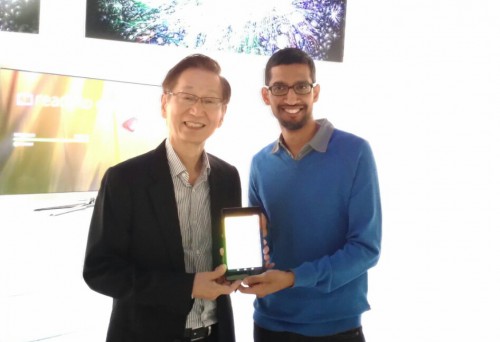 Jonney Shih, prezes ASUSa i Sundar Pichai Senior Vice President of Android, Chrome and Apps w firmie Google