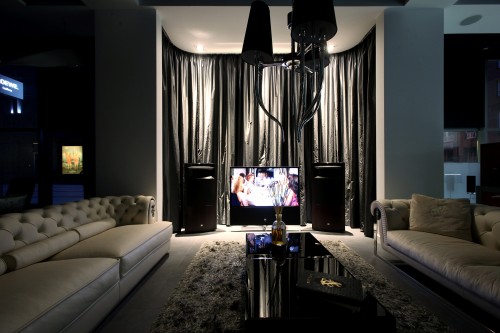 Luxury Art Cinema