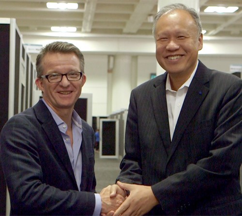 Simon Church, dyrektor generalny NTT Com Security - Ken Xie, dyrektor generalny Fortinet