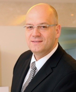Oliver Ebel wiceprezes i dyrektor generalny regionu EMEA działu Smartfonów