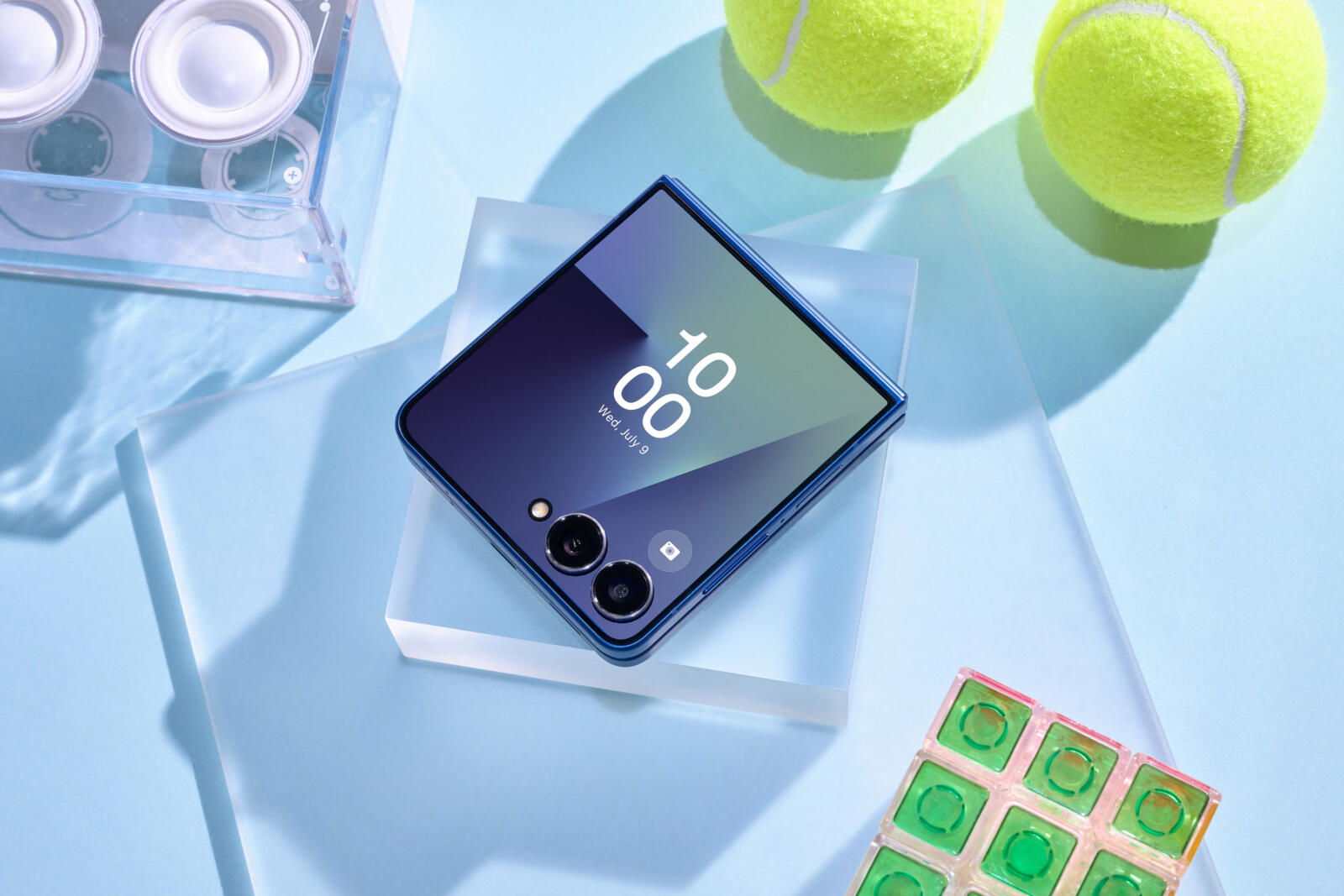 Galaxy Z Flip7: moc AI w kompaktowej formie z nowym wyświetlaczem FlexWindow