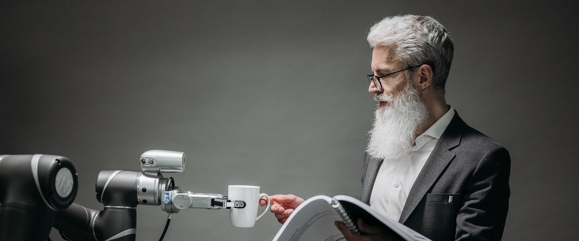 AI pomoże lepiej zarabiać? Tak uważa 57% jej użytkowników – Badanie Pracuj.pl